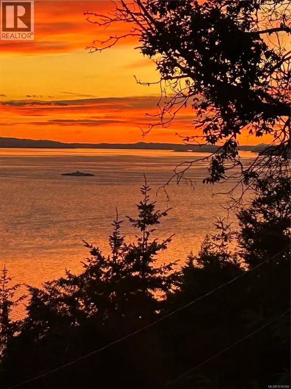 347 Collins Rd, Salt Spring, BC V8K2N1