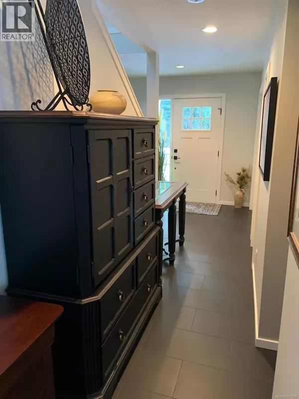 Nanaimo, BC V9X1K8,1308 Fielding Rd