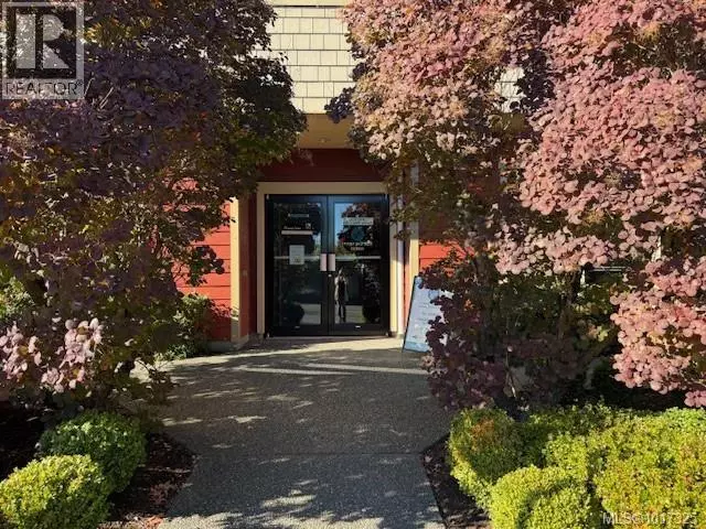 303 13th ST #A, Courtenay, BC V9N2K3