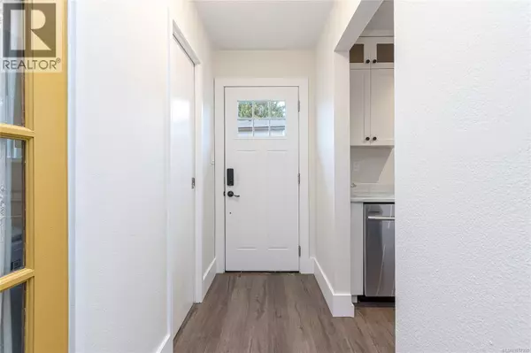 Central Saanich, BC V8M1L9,7675 East Saanich RD #9