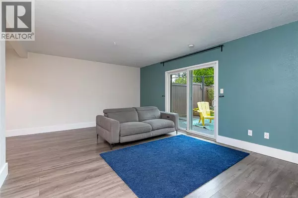 Central Saanich, BC V8M1L9,7675 East Saanich RD #9