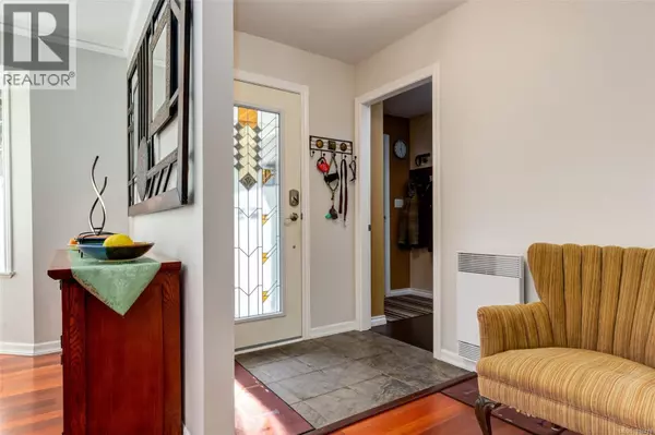 Nanaimo, BC V9T5W3,3740 Elworthy Pl