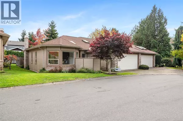 4515 Pipeline RD #102, Saanich, BC V8Z5M3