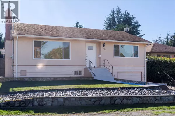 1251 Garkil Rd, Saanich, BC V8P2L2