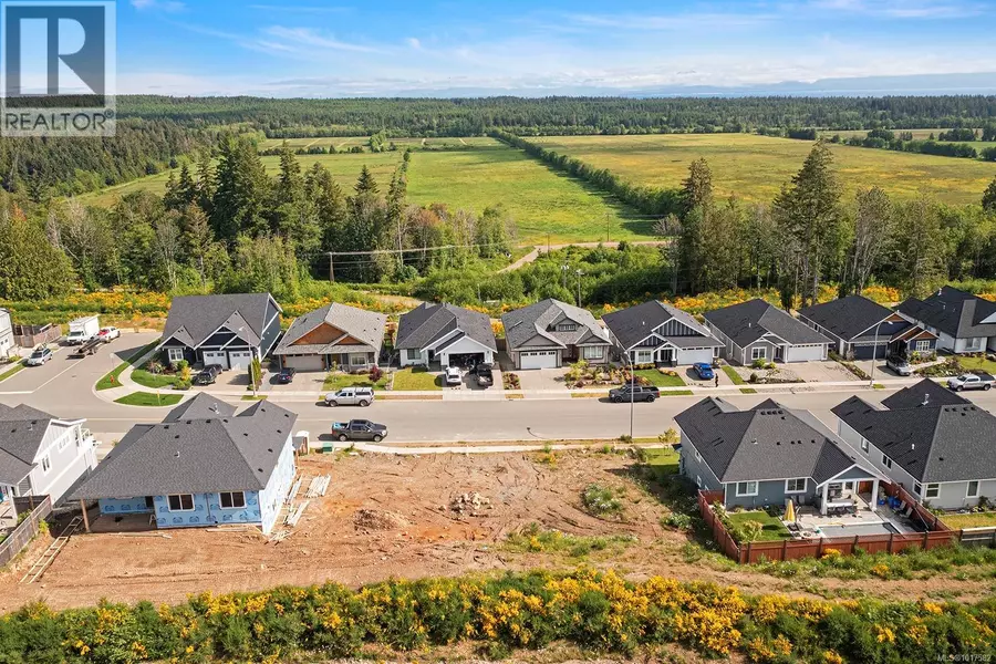 1423 Crown Isle Blvd, Courtenay, BC V9N0E2