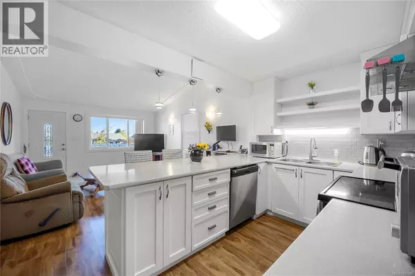 Nanaimo, BC V9R4N7,240 View St