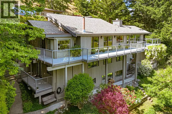 4689 Boulderwood Dr, Saanich, BC V8Y2P8