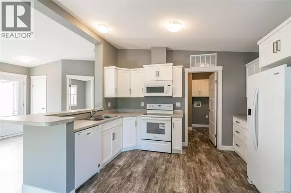 Nanaimo, BC V9T6P9,6325 Metral DR #138