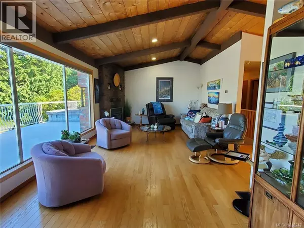 Tofino, BC V0R2Z0,270 Cedar St