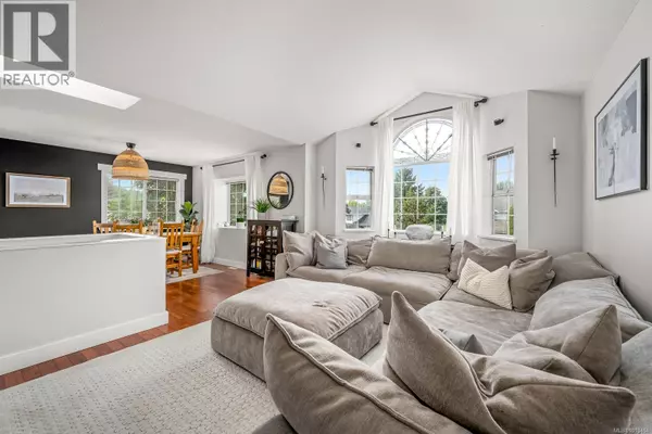 Courtenay, BC V9N8L9,1782 Mallard Dr