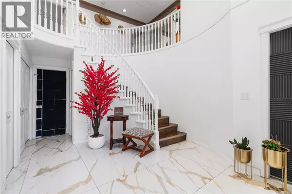 Saanich, BC V8X1L4,4202 Quadra St