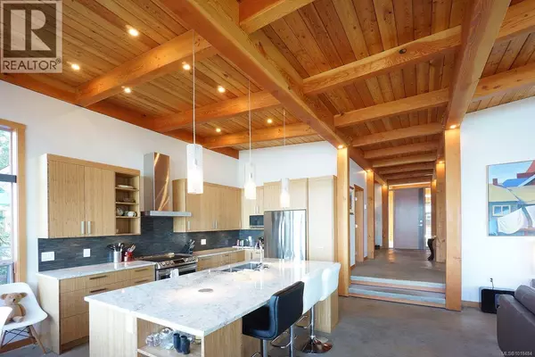 Denman Island, BC V0R1T0,3870 East Rd