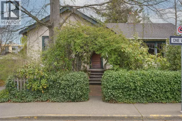 516 Simcoe St, Victoria, BC V8W1L8