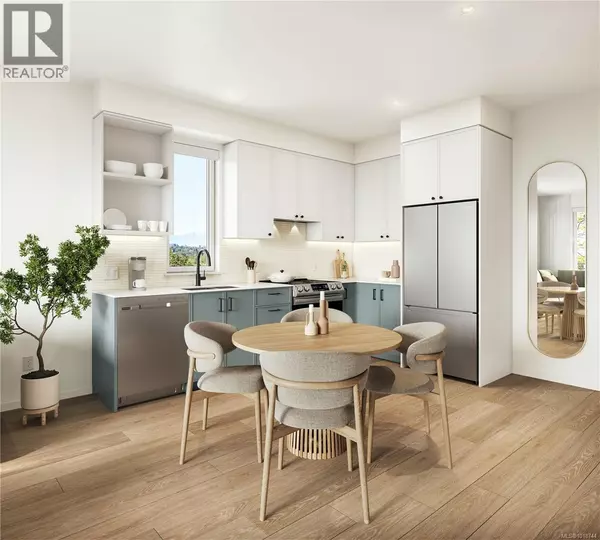 3226 Shelbourne ST #110, Saanich, BC V8P5G8