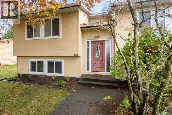 Comox, BC V9M1A8,1651 Ascot Ave