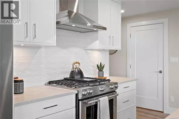 Central Saanich, BC V8M0B9,2520 Hackett CRES #101