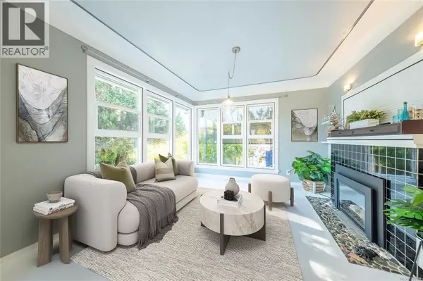 Nanaimo, BC V9R1E2,328 Seventh St