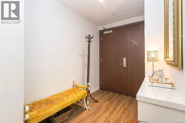 Victoria, BC V9A0A1,100 Saghalie RD #105