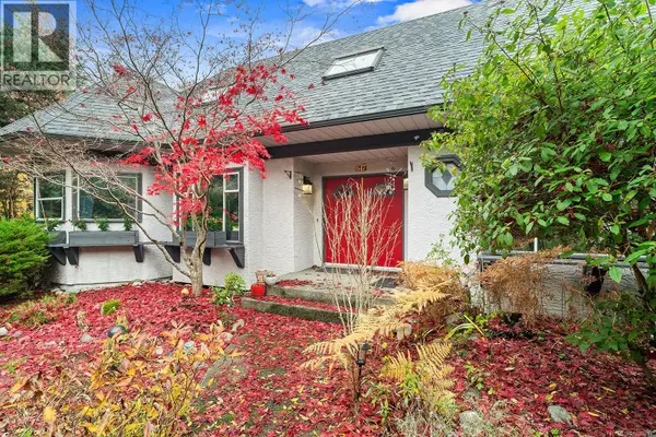 Qualicum Beach, BC V9K1A8,647 Tamarack Dr