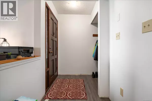 Nanaimo, BC V9V1B4,613 Belle View Pl