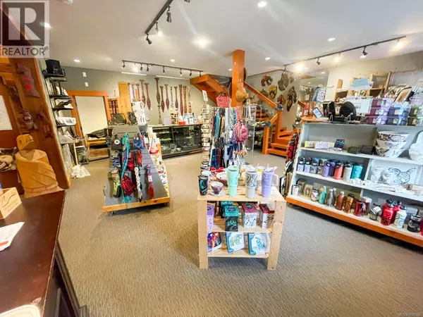 Fanny Bay, BC V0R1W0,7581 Island Hwy S