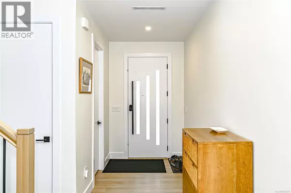 Langford, BC V9B6Y6,2367 Swallow Pl