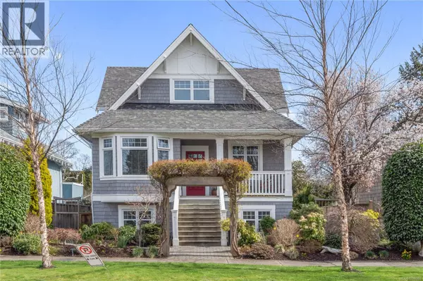 Oak Bay, BC V8R5E7,2443 Florence St