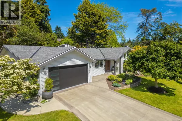 Saanich, BC V8N5X4,2780 Arbutus Rd
