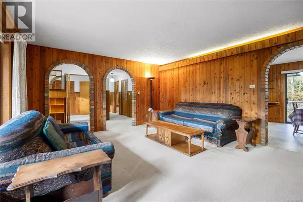 Parksville, BC V9P2E6,856 Reid Rd