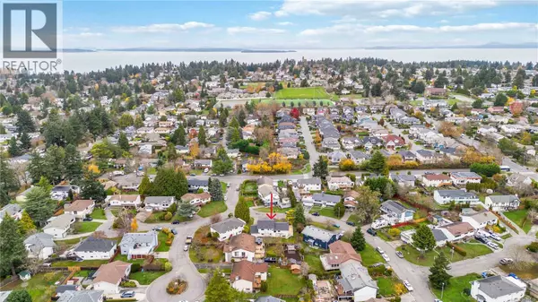 Saanich, BC V8N4S9,4251 Rossiter Dr