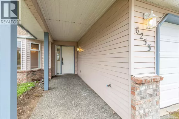 Nanaimo, BC V9V1C2,6253 Olympia Way