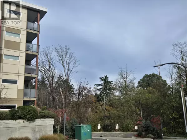 Nanaimo, BC V9R0K4,20 Barsby AVE #506