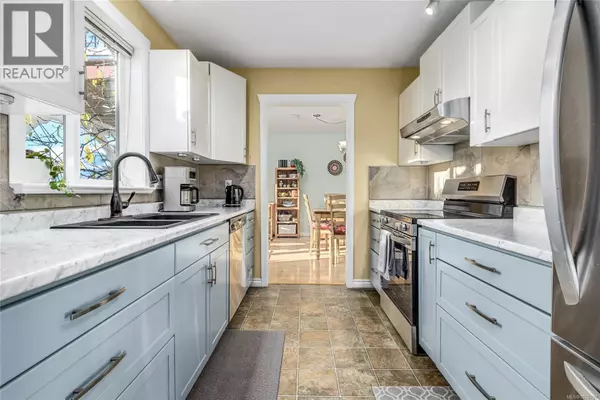 Courtenay, BC V9N6Y1,675 Evergreen Ave