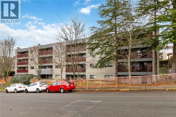 3255 Glasgow AVE #308, Saanich, BC V8X1E5