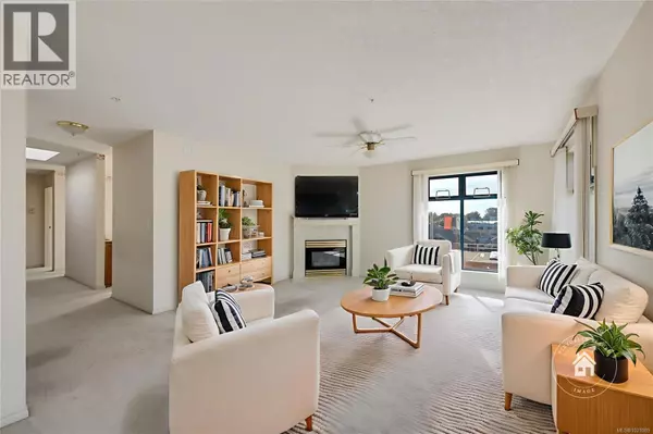 1063 Southgate ST #405, Victoria, BC V8V2Z1