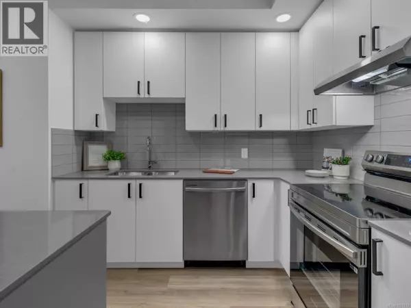 Langford, BC V9B7A6,2390 City Gate BLVD #209