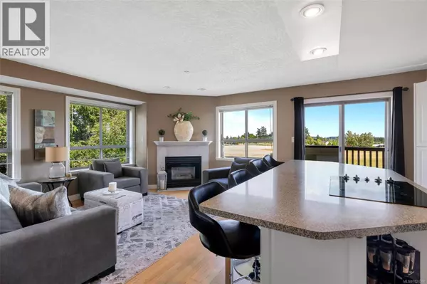 Central Saanich, BC V8M2B4,7847 East Saanich RD #10