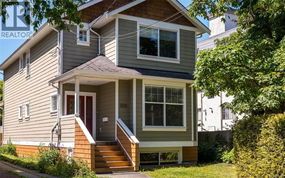 257 Michigan St, Victoria, BC V8V1R4