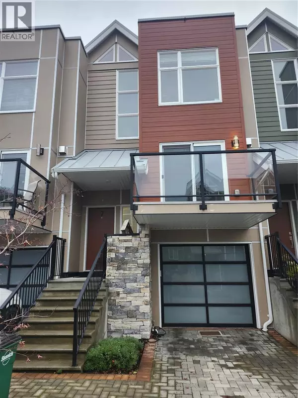 Saanich, BC V8Z5K8,4355 Viewmont AVE #7