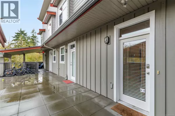 Nanaimo, BC V9T2Z2,5170 Dunster RD #204