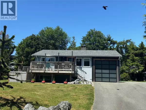246 Lee St, Ucluelet, BC V0R3A0