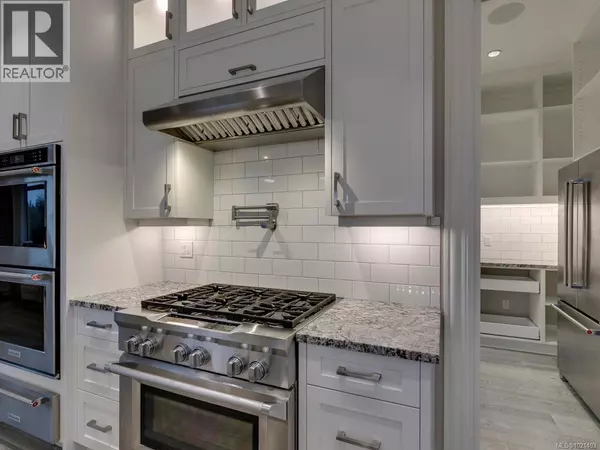 Parksville, BC V9P2L5,776 Hirst Ave