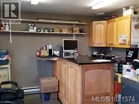 Campbell River, BC V9W2G2,1940 Island HWY #A