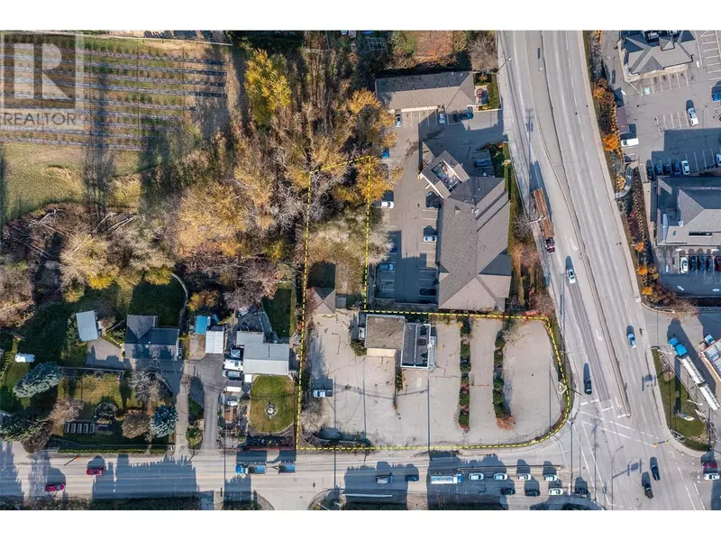 9558 Glenmore Road, Lake Country, BC V4V1M5