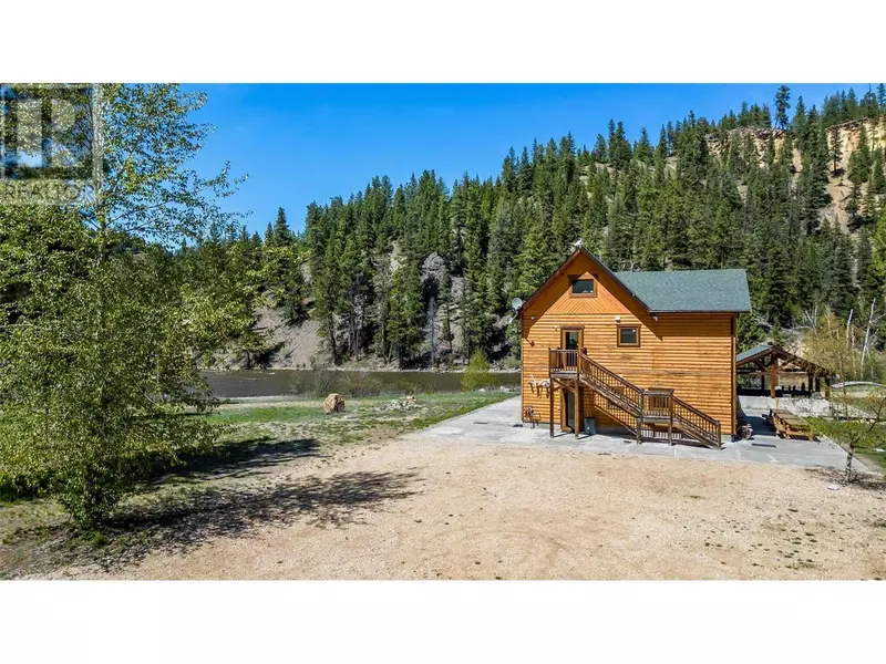 1401 Highway 3, Princeton, BC V0X1W0