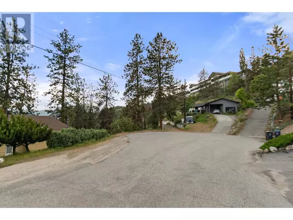 Peachland, BC V0H1X5,4262 4th Avenue