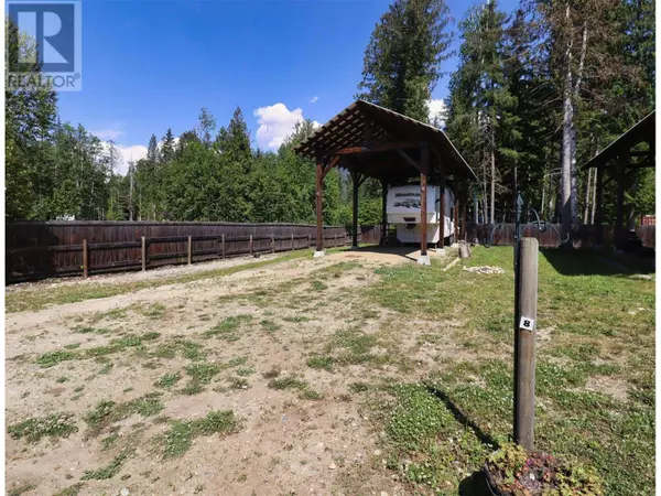 1701 Ireland RD #8, Seymour Arm, BC V0E1M9