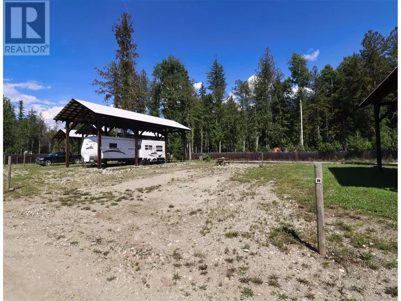 1701 Ireland RD #11, Seymour Arm, BC V0E1M9