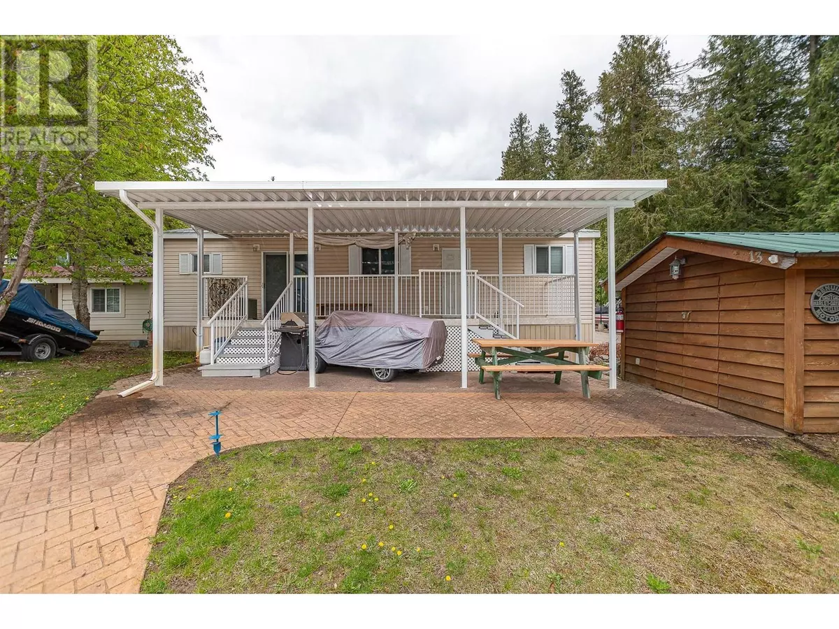 Sicamous, BC V0E2V0,8242 Highway 97A HWY #13