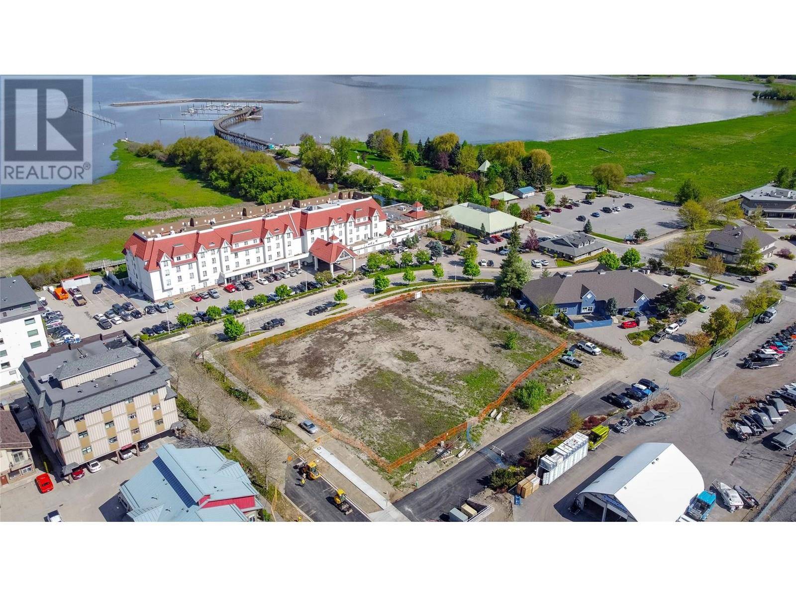 Salmon Arm, BC V1E0B3,250 Harbourfront Drive NE